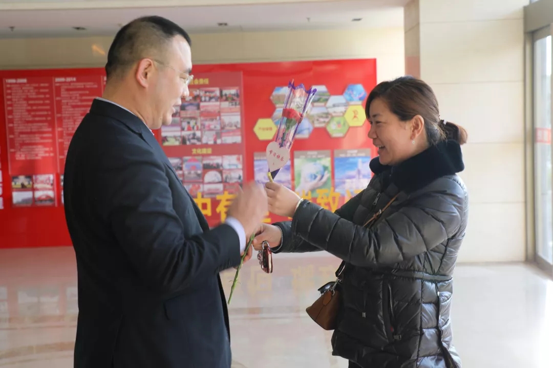 �����������Ů�������@ϲ��