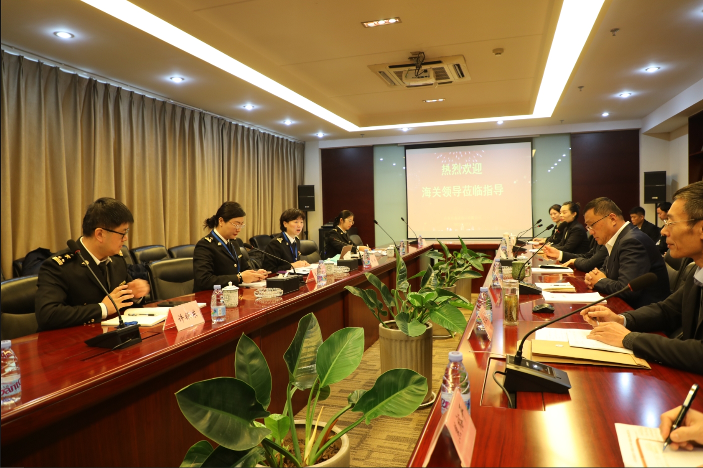 <b>�����M(j��n)�������ͨ�^���P(gu��n)AEO��(sh��)���J(r��n)�C</b>